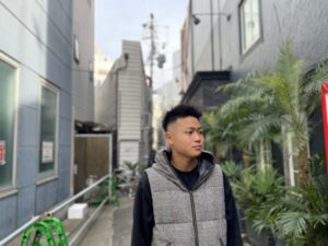 ツイストパーマ　スキンフェード　クフィアメンズヘアカンポ　天王寺　阿倍野　阿倍野橋　松崎町　バーバー　理容室